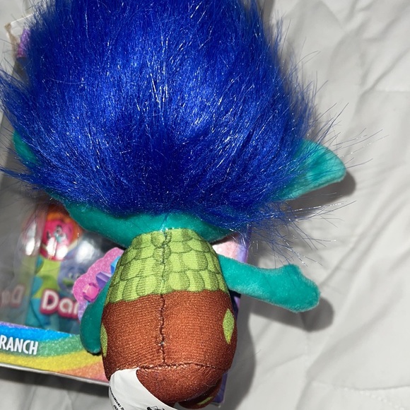 Netflix trolls branch doll and 16 pg book inside box never used nice - Picture 2 of 8